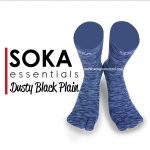 Soka Essentials Dusty Black Plain, Kaos Kaki Unisex elegan